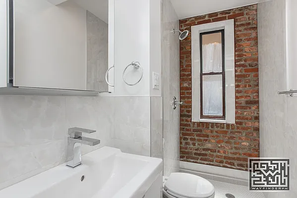 Rented by OGI Management | media 33