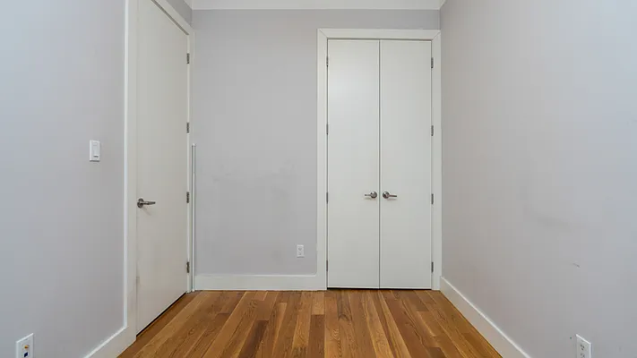 Rented by Nooklyn NYC LLC | media 7