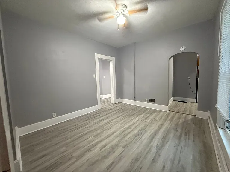 545 W State St #3 — Photo 3