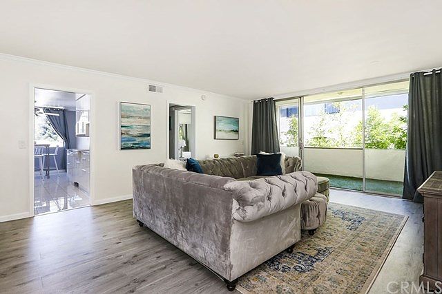 1st image of 211 S Wilson Ave Unit 307