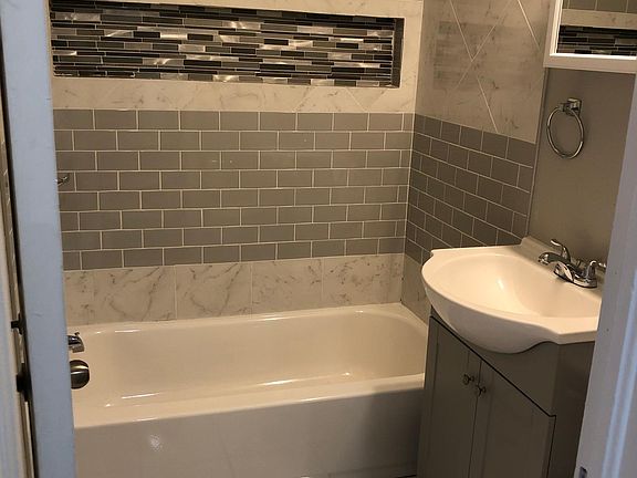 2nd image of 1542 NE 42nd St #1542