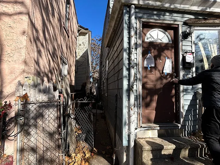 104 Fulton St — Photo 2