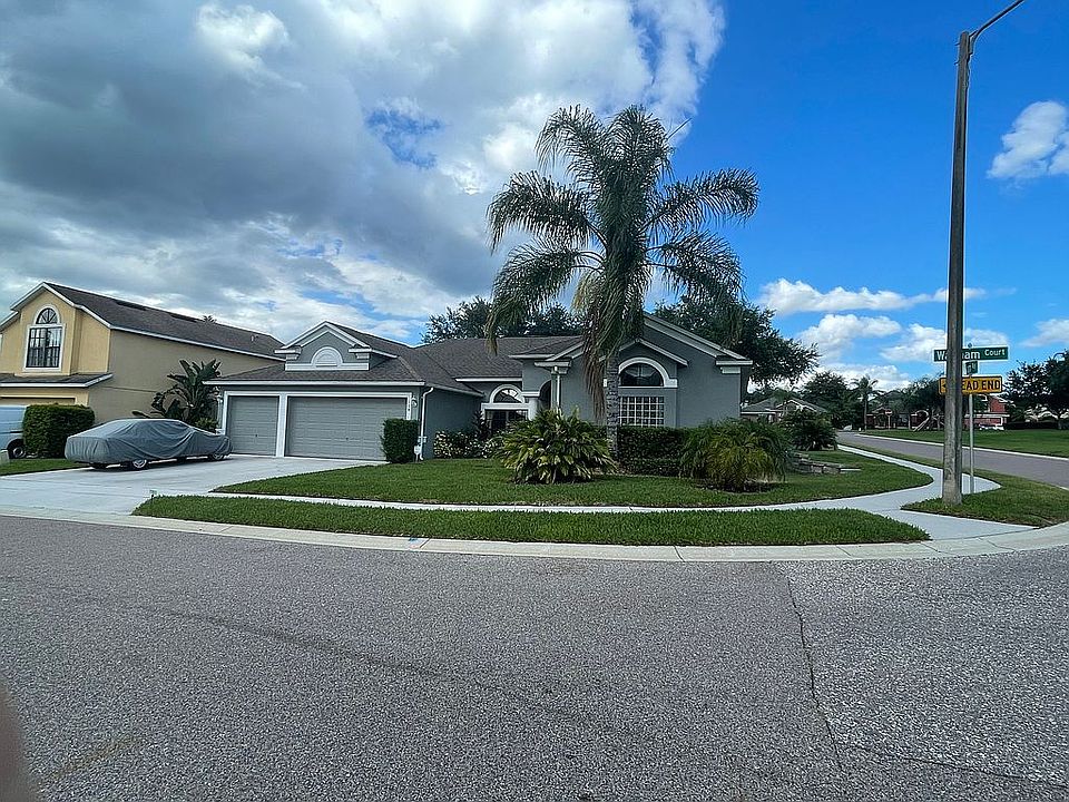 Oversized former Lot