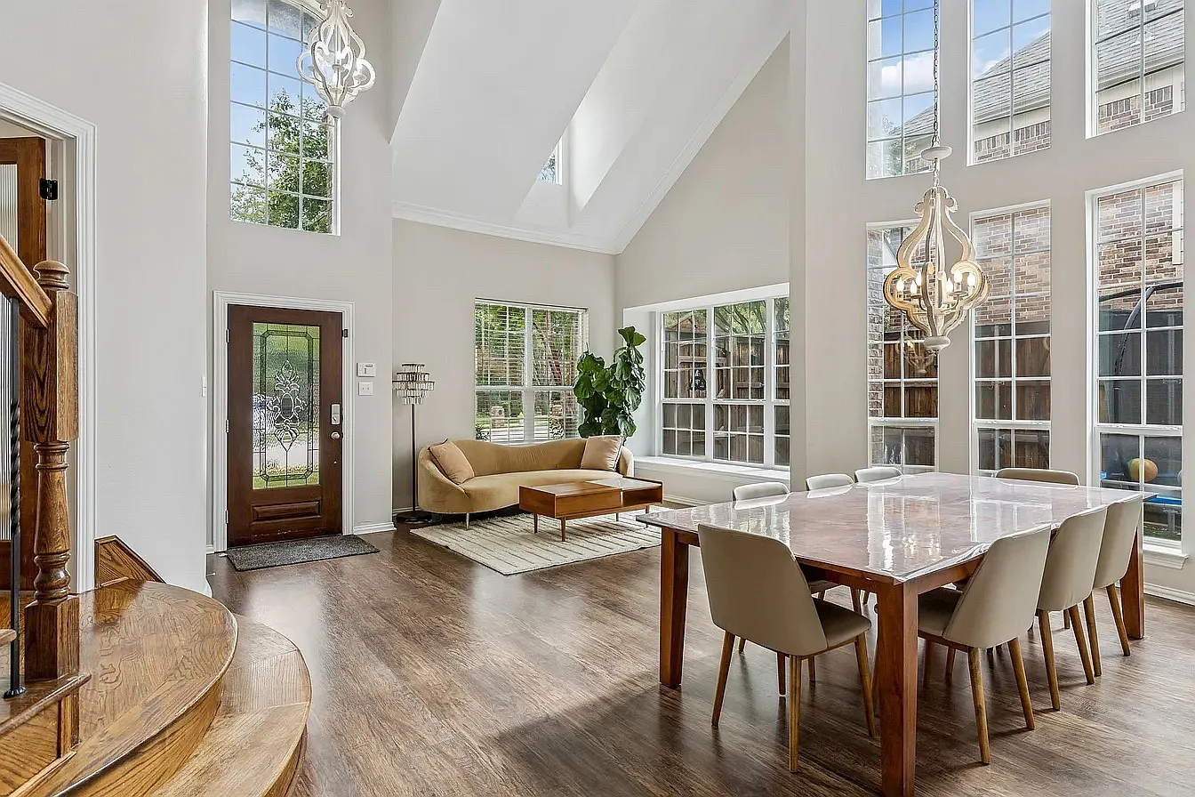 2245 Jaguar Dr — Photo 4