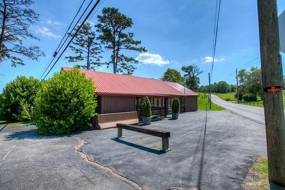 2nd image of 5074 Asheville Hwy