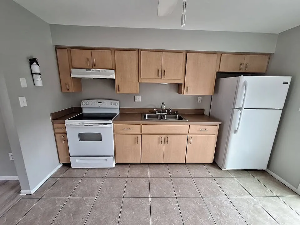 919 East Orange Street, Unit APT E — Photo 3