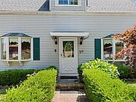 121 Oakley St, New Haven, CT 06513 | Zillow