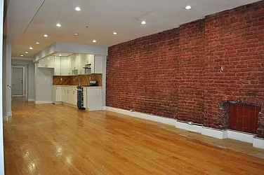 494 Marion Street, #1