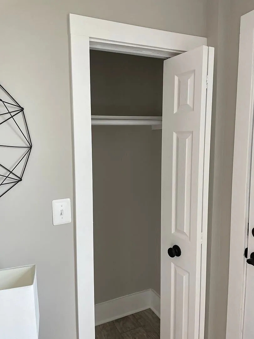Trendy 2BR Trinidad Condo with Modern Finishes & In-Unit Laundry — Photo 4