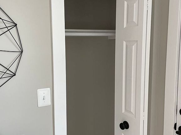 4th image of 1238 Queen St NE APT 4