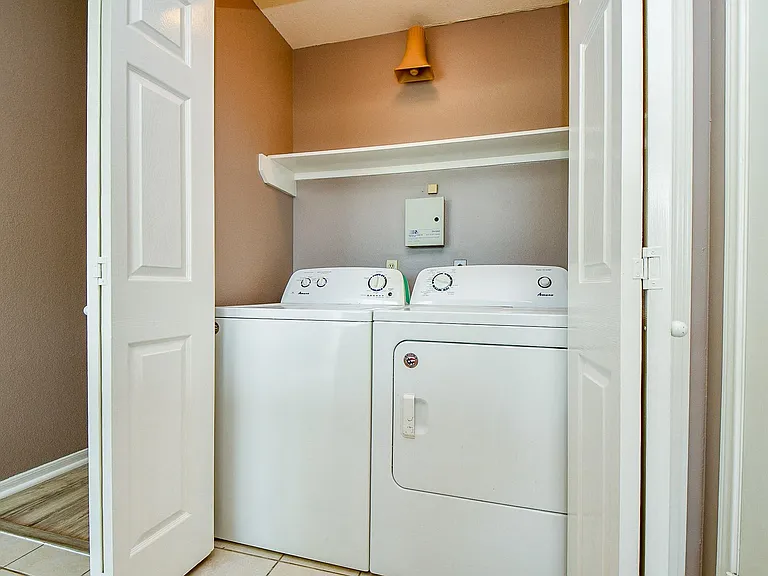 2930 Grants Lake Blvd #407 — Photo 16