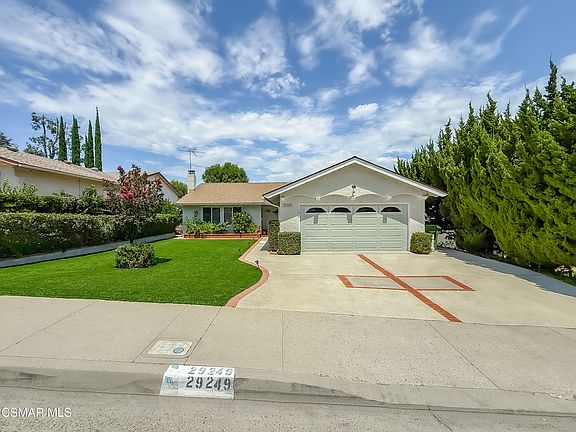 3rd image of 29249 Hillrise Dr