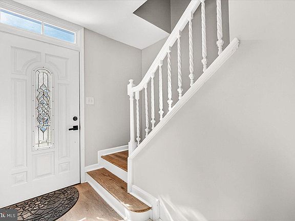 5th image of 1911 Lyttonsville Rd #1911