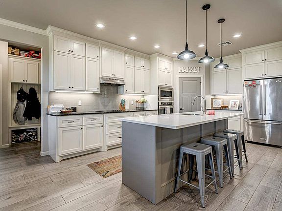 5th image of 2510 Trio Ranch Dr