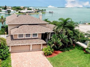 420 Palm Is NE, Clearwater, FL 33767