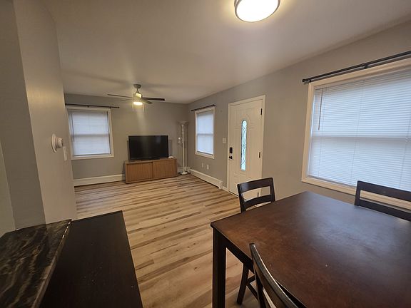4th image of 4 S Franklin St