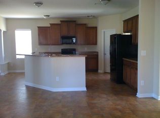 478 Highgrove Dr, Spring Lake, NC 28390