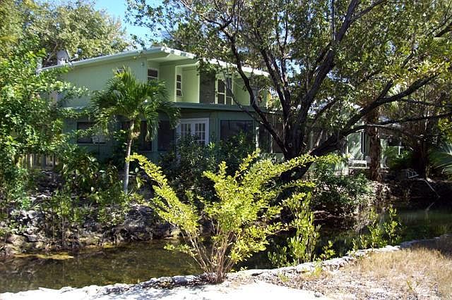 1st image of 17225 Kingfish Ln E