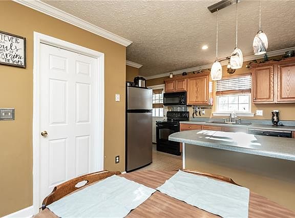 5th image of 5196 Canary Ct