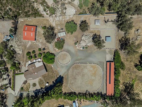 2nd image of 28841 Lilac Rd