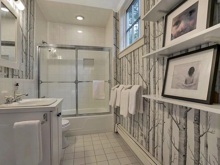 5 Shinnecock Rd — Photo 24