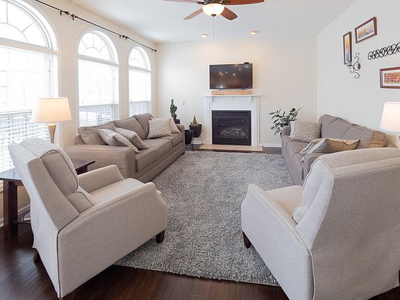 5642 Springridge St-103