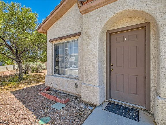 3rd image of 8209 Hollister Ave