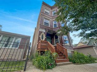 2944 N Sacramento Ave, Chicago, IL 60618
