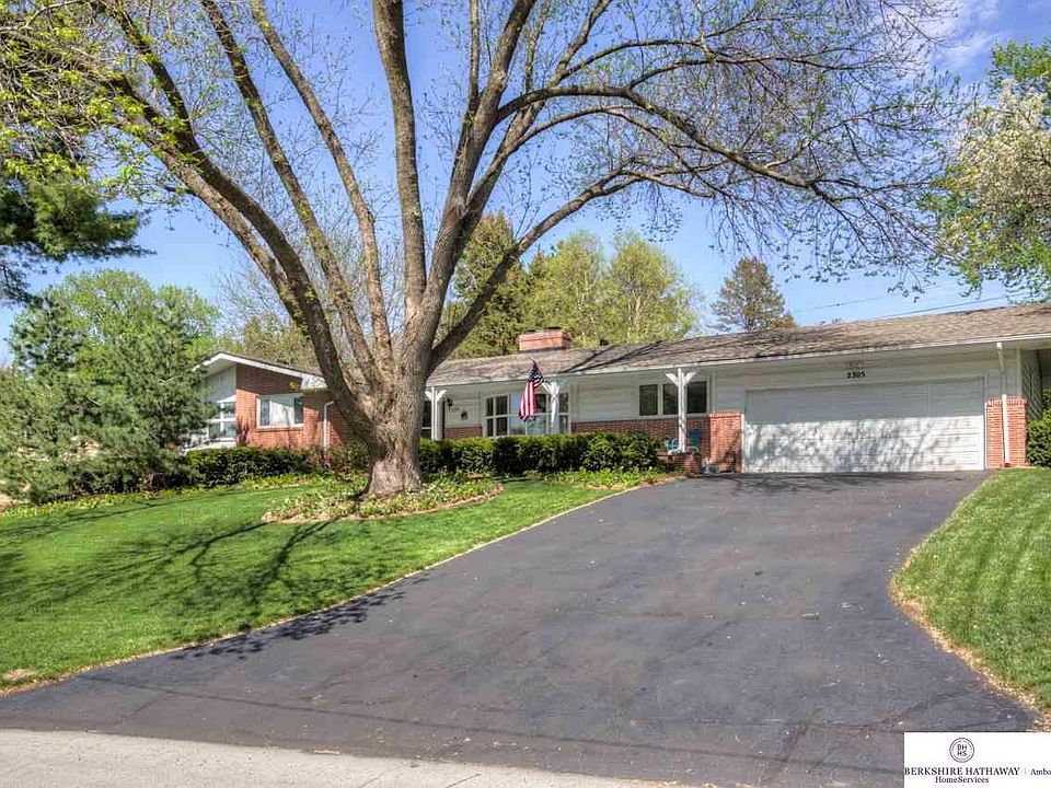1st image of 2305 S 80th Ave