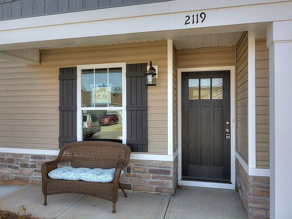 3rd image of 2119 Bonneville Circle