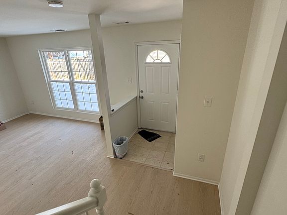 5th image of 11114 Black Forest Way Room 2