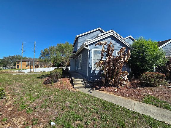 2nd image of 609 Caribbean Dr #B