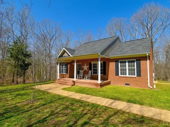 1640 Plank Rd, Farmville, VA 23901
