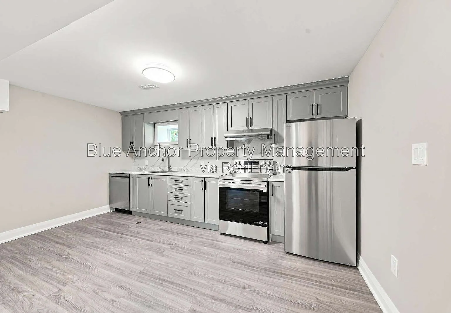 2 bed, 1.0 bath, 1000 sqft, $1,800 — Photo 2