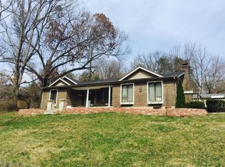 7621 Arnoldtown Rd, Louisville, KY 40214