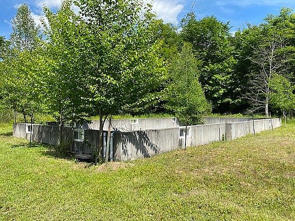 8 foot full basement