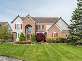 11687 E Hills Dr, Plymouth, MI 48170