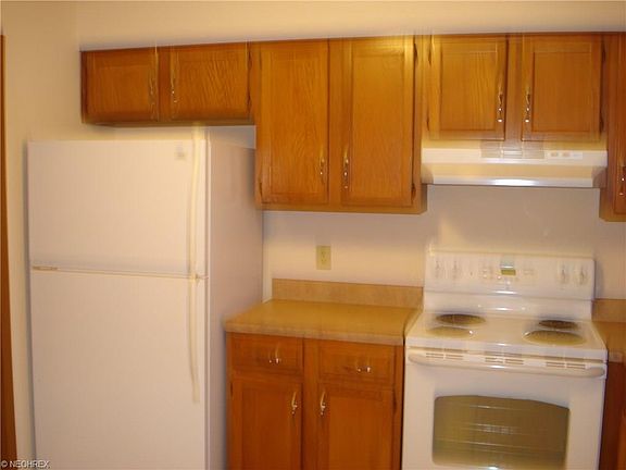 4th image of 7362 Eisenhower Dr Unit 1
