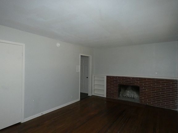 3rd image of 4801 NW 61st St