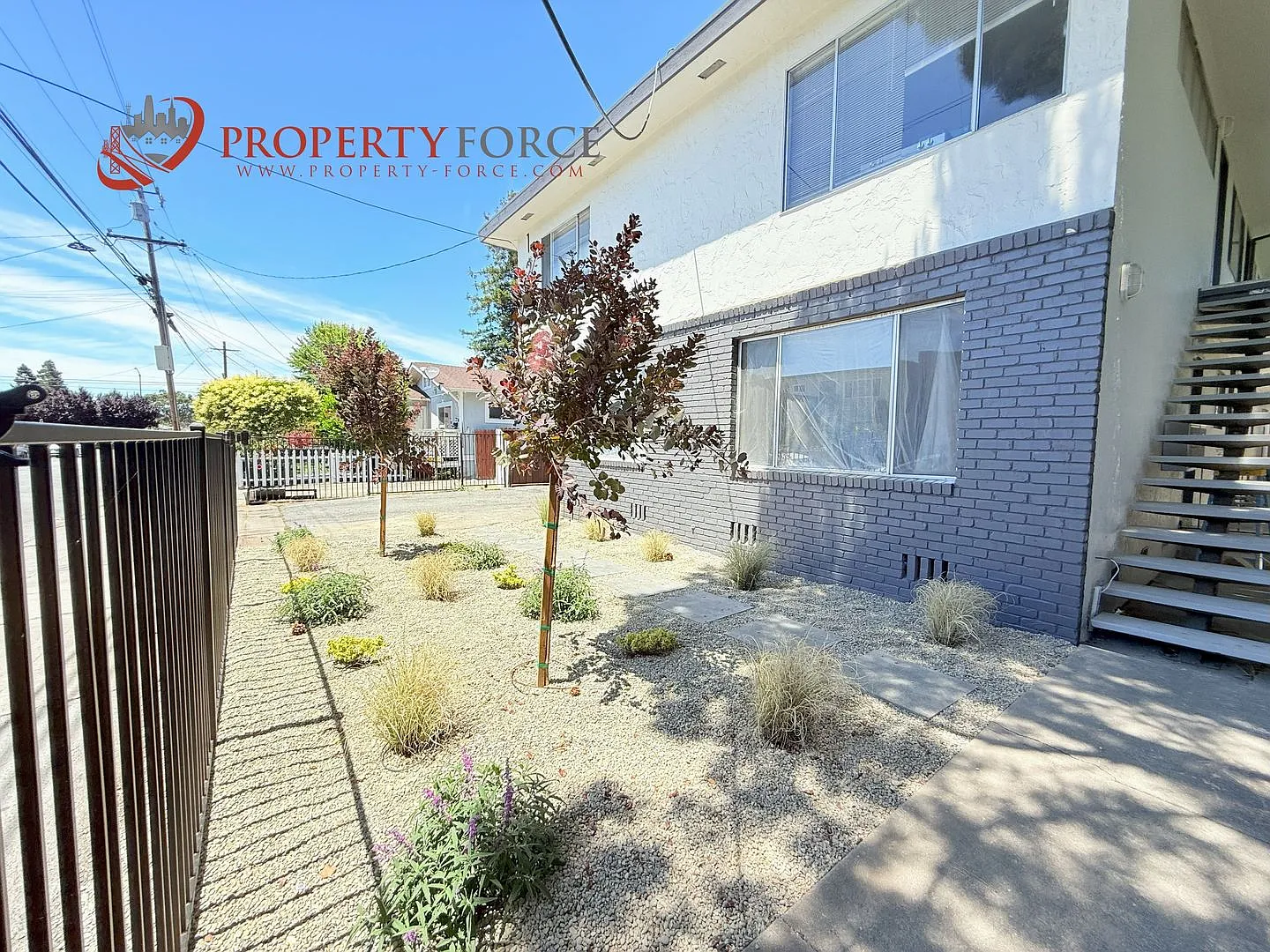 1227 Ebener St — Photo 4