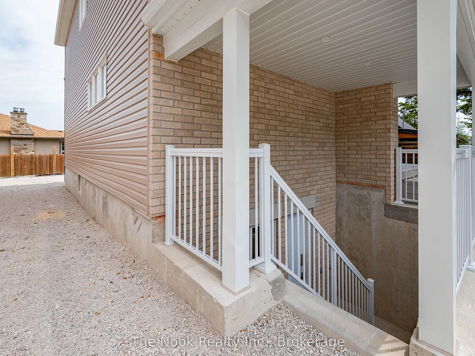 2 bed, $2,350 — Photo 2
