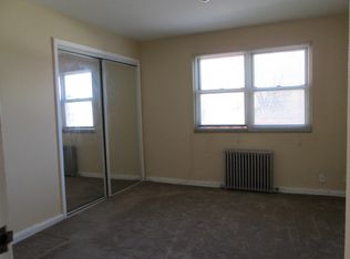 1075 Fenwood Dr APT 4, Valley Stream, NY 11580