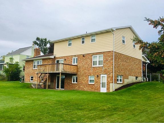 2nd image of 718 Irving Ave