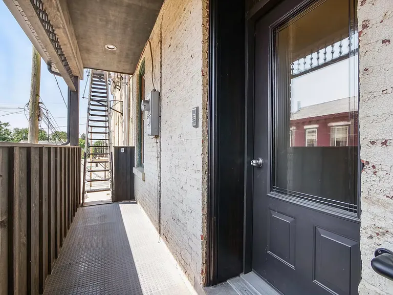 4 S Washington St #A — Photo 16