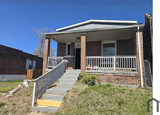 4497 Lee Ave — Photo 1