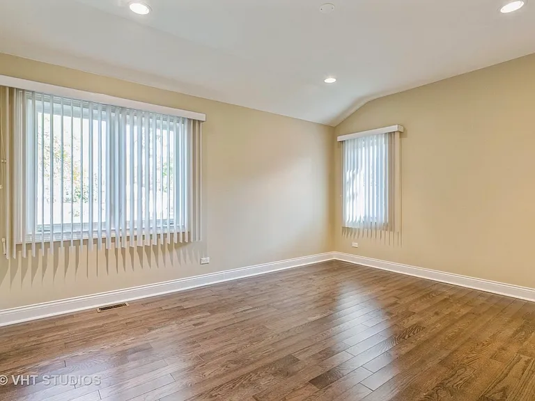1415 E Fleming Dr S — Photo 29