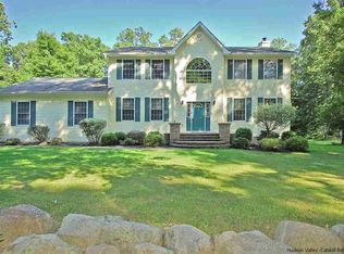 186 N Putt Corners Rd, New Paltz, NY 12561