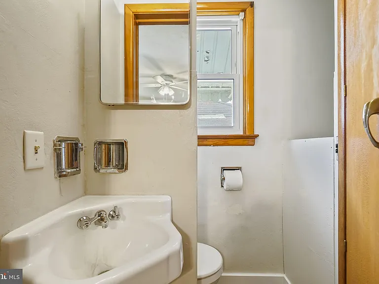 1125 Parkway Ave — Photo 11