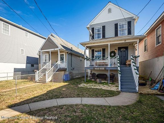 4th image of 15 Brainard Ave