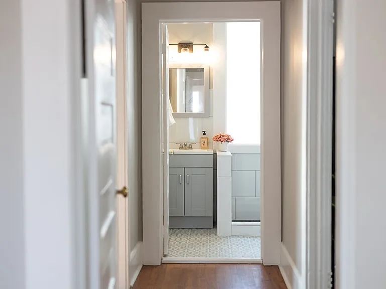 110 Comer St — Photo 3